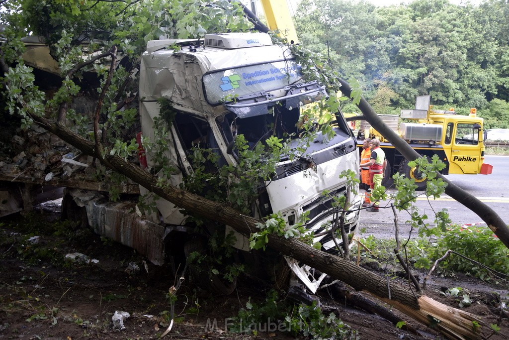 Schwerer VU A 3 Rich Oberhausen Hoehe AK Leverkusen P385.JPG - Miklos Laubert